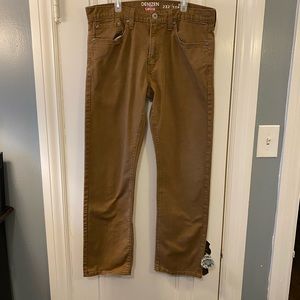 Levi Denizen Khaki Pants, Slim Straight Fit